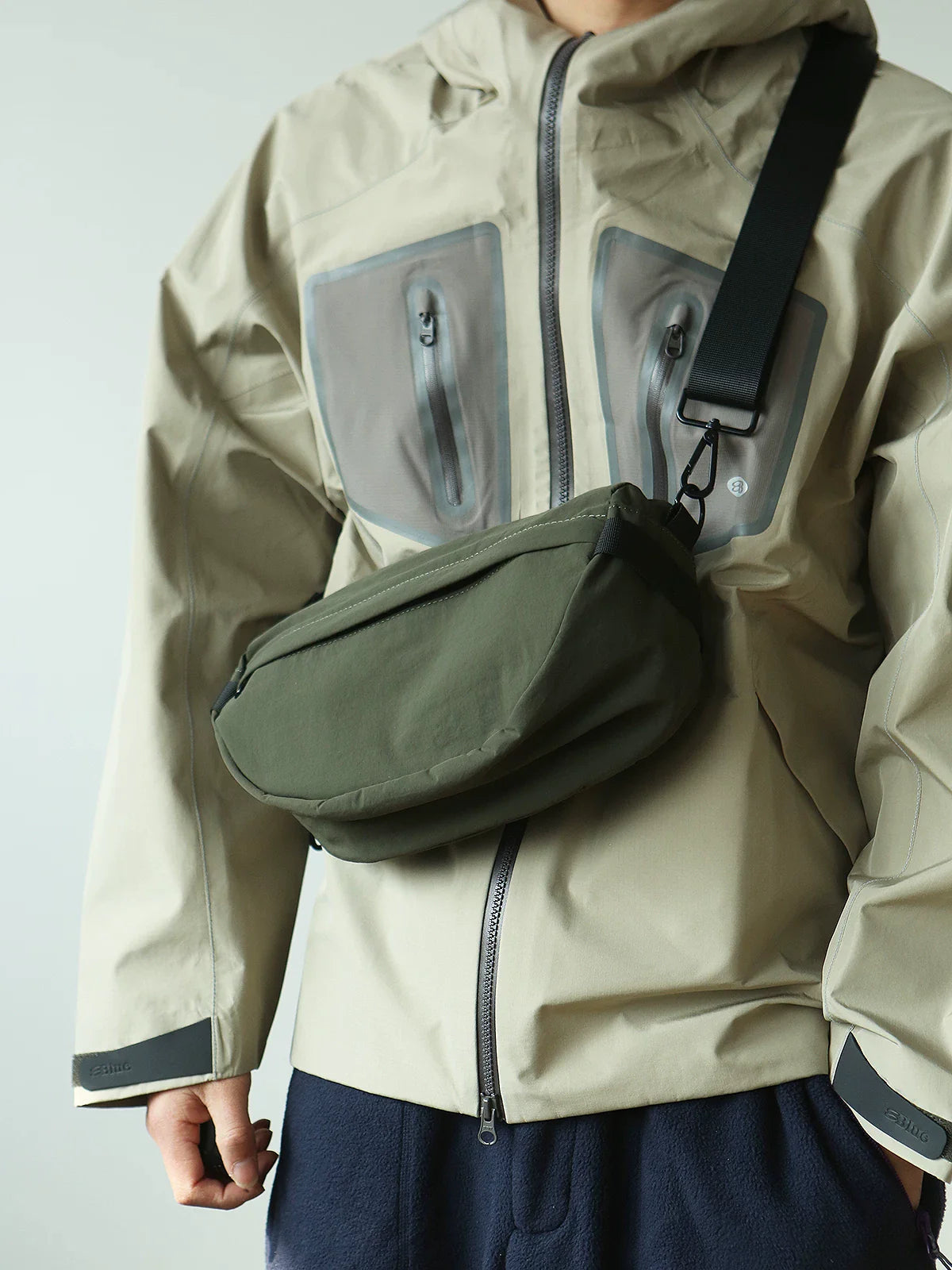 Waterproof Nylon Phone Sling Bag Japanese Streetwear Style Small Crossbody Shoulder Pouch for Men and Women Minimalist Urban Commuter Bag